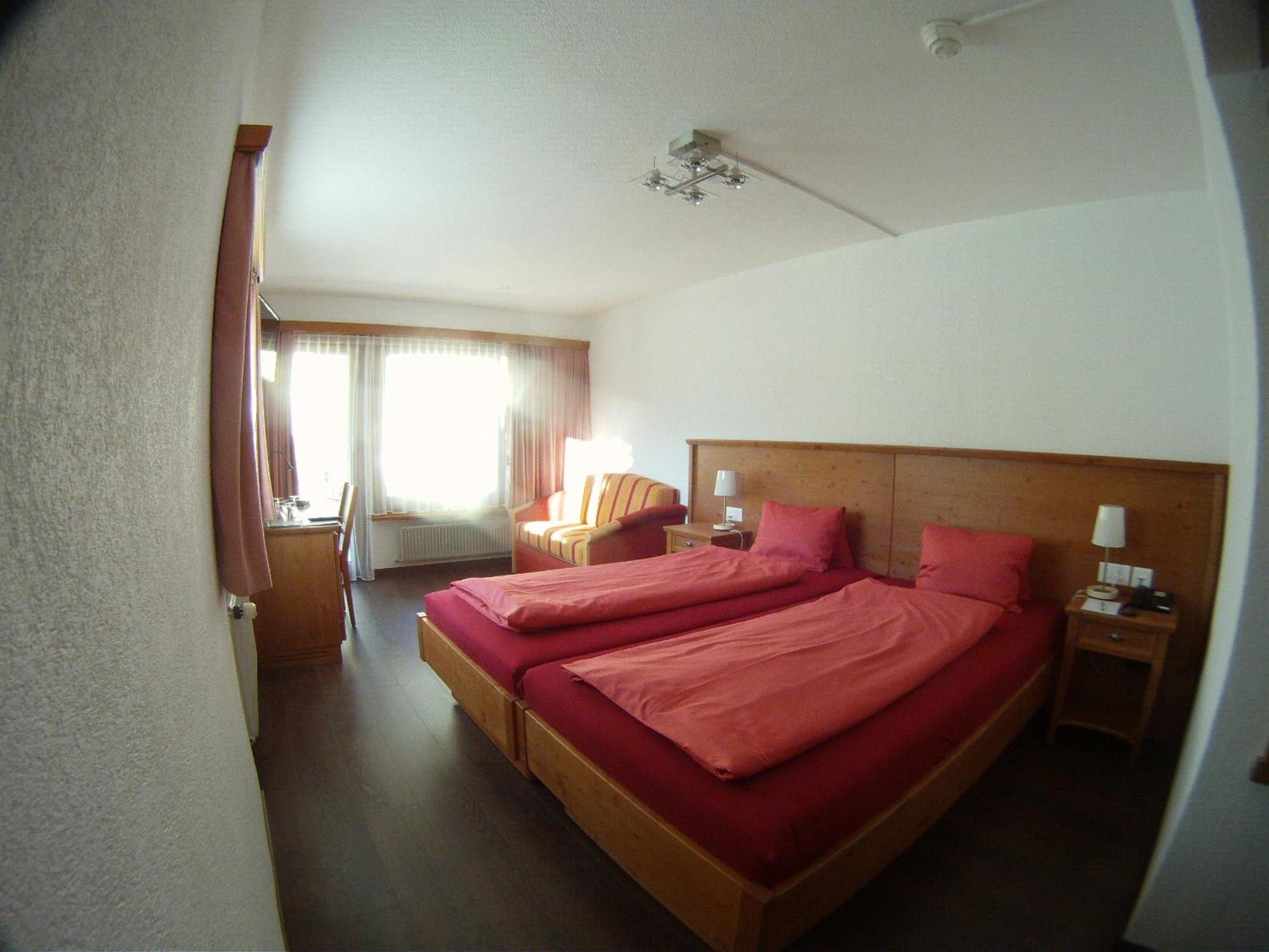 Cresta Hotel Клостерс Экстерьер фото
